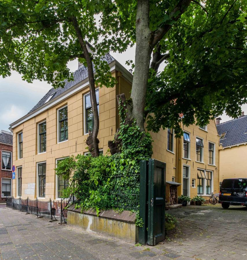 Bed and Breakfast De Olde Signorie Leeuwarden Exterior foto